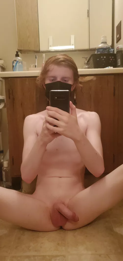 Any one up to give a good licking? 😜☺️ by mikuk_