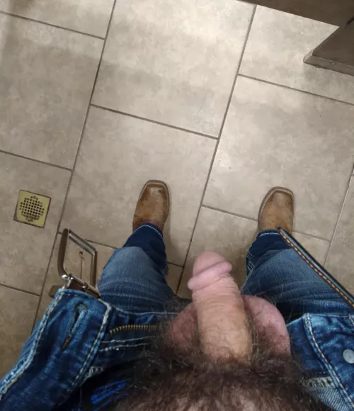 Any other boots and Jean's or blue collar guys on here? Looking for similar. Straight curious here. Message me! by countryguy4430