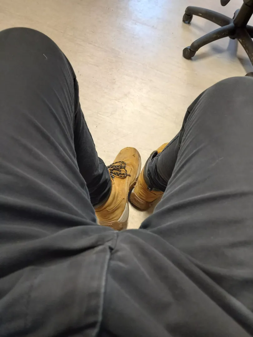 Any other workies/tradies fancy some Snapchat fun. Horny in work today. posted by Uktradie1