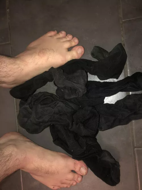 Any pathetic subs who would sniff these? by bobmarleyyyy6996