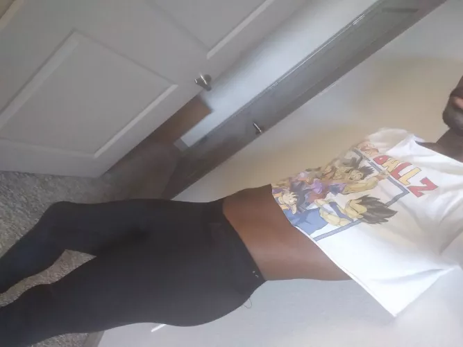 Any room for dark skin fembois here? by Knightfalldoe