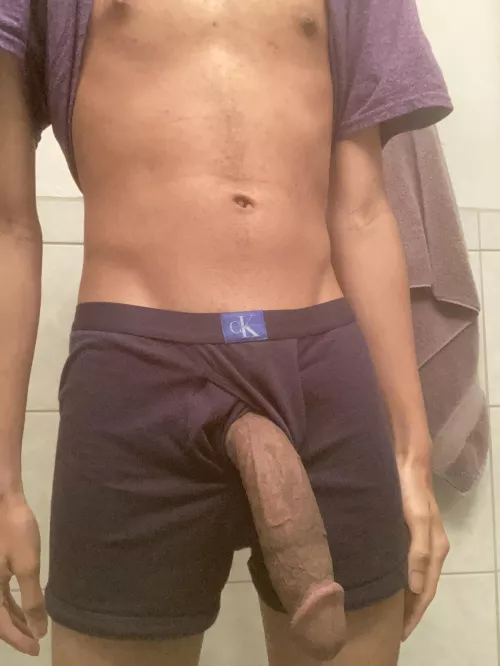 Any size queens out there? by SomberStarfall