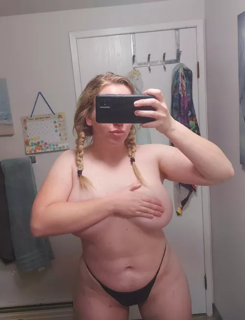 Anybody down to chat😈😈 by Canadianbarbie69