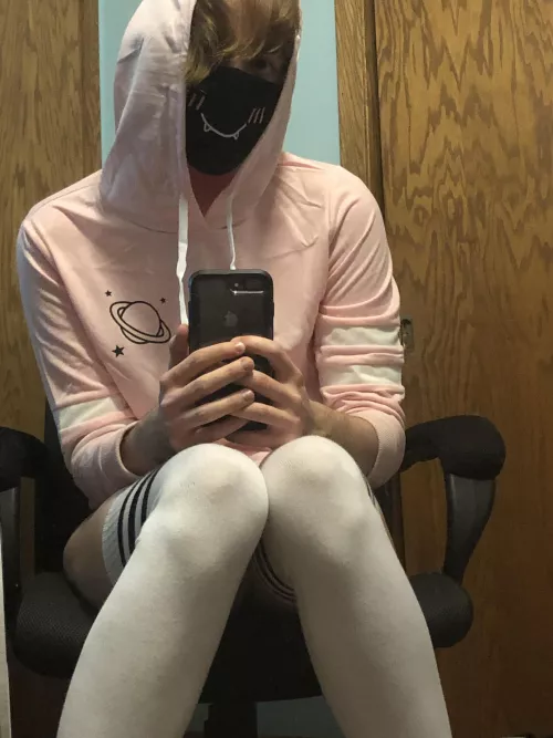 anybody have a lap for me instead of this chair? by Admirable-Marsupial7