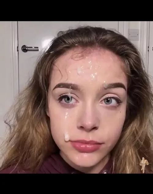 Anybody know who dis?? 😩😩🥵 by crispy_funyuns69