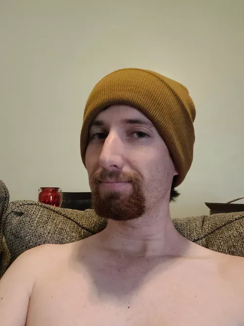 Anybody wanna play PS4 or Switch games with me tonight for the new year? Got a surprise if you do 😏 by theunusabl