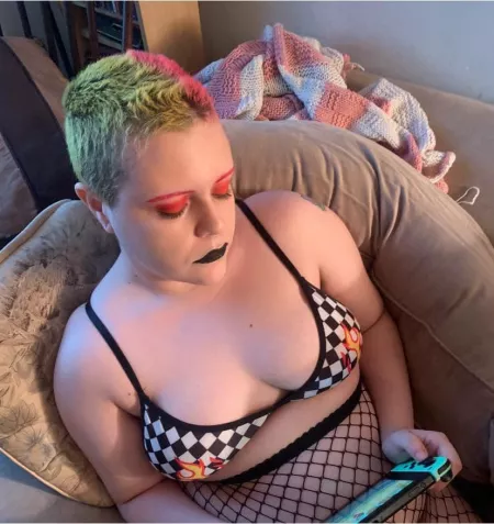 Anybody wanna trade friend codes on the switch or add me on steam? [f] by scoobsboob