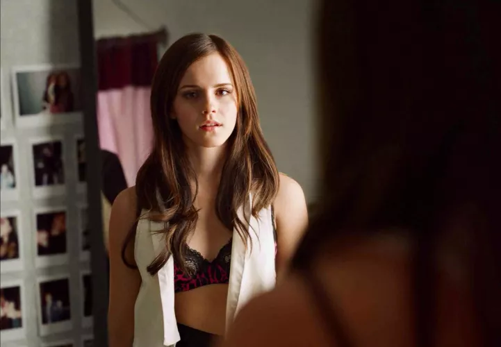 Anybody want to jerk off to the beautiful Emma Watson by AlternativeV12