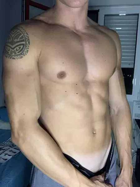 Anybody who likes Maori?😏 by botella-andres