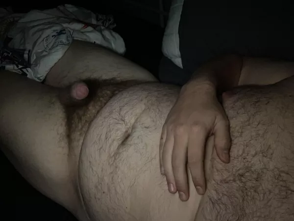 Anybody who wants to lay next to me? by 470original