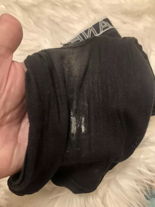 Anyone a fan of women in men’s boxer briefs? 🥰 by bisexualneptune