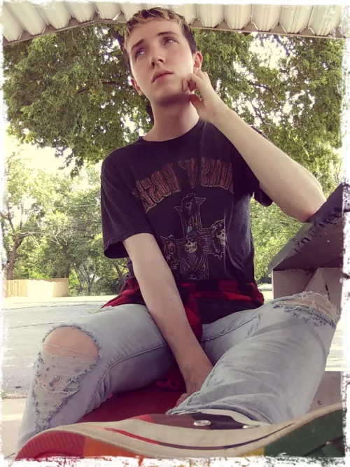 Anyone a Guns 'N' Roses fan? by Sno_Lep_Dreamz_3