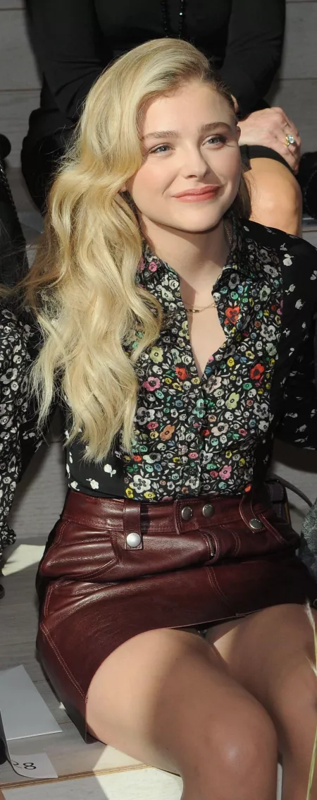 Anyone down for MMF With Chloe?!? by XxStarlordxX408