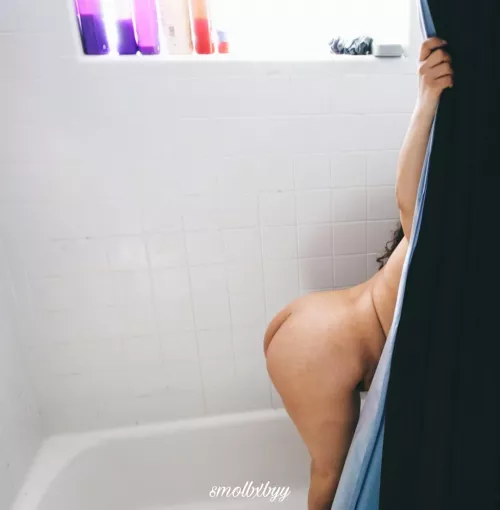 anyone down for some hazy shower sex after the morning bowl? 💦💦😈 by smolbxbyy