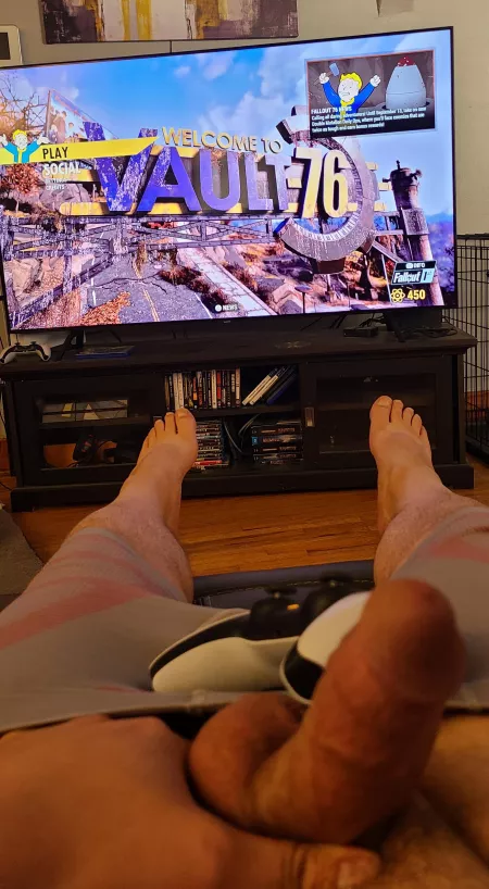 Anyone down to play some Fallout 76 (Playstation) by BWhilt