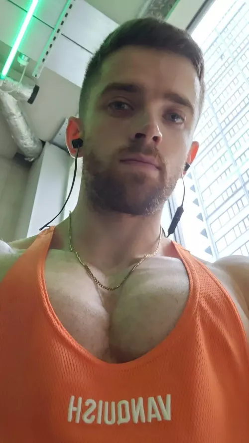 Anyone else a fan of orange? by Macsenx