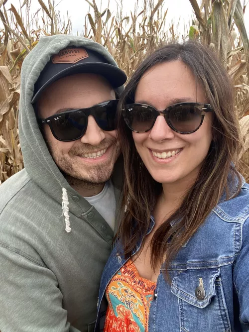Anyone else love fall dates with Daddy? He was so proud I figured out the ‘trick’ to solving any corn maze! 🤫🍁😍 by s3xytrashpanda