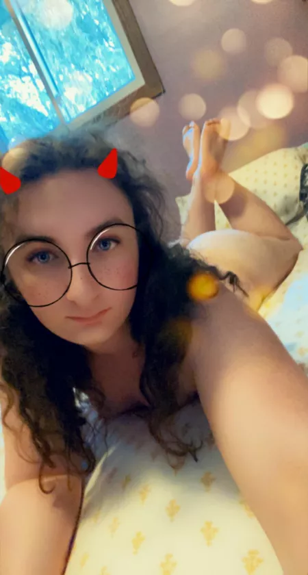 Anyone else love to spend their free time naked? by WaywardEllie