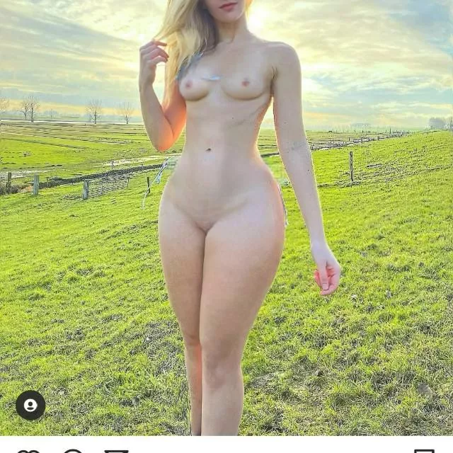 Anyone else rhat wants to anal her?😏 posted by Fit_Collection9688