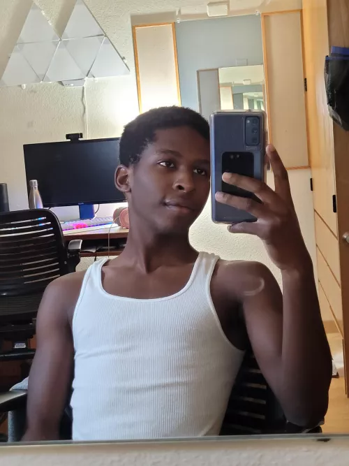 Anyone feel like chatting? I got bored of league and I don't wanna study. 19 by Ajnarak_A