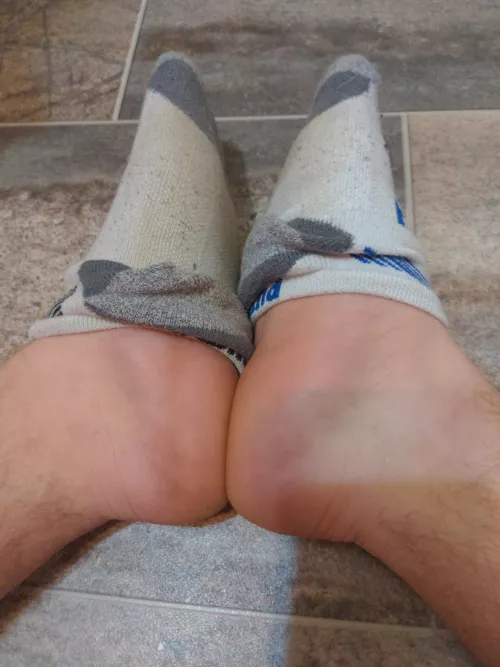 Anyone feel like fooling around hehe by gayfsee