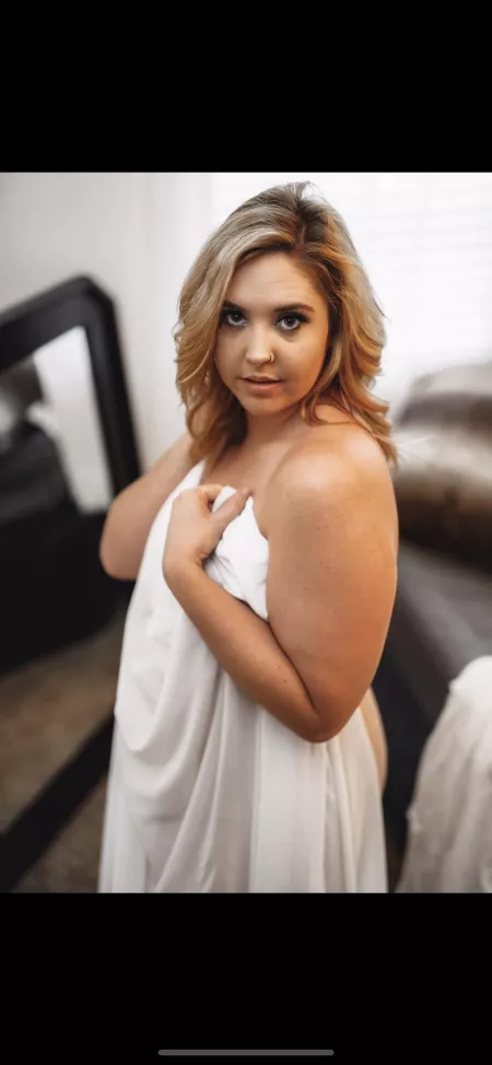 Anyone from az wanna trade or recognize my wife kik anonbu480 by Aanonnaz