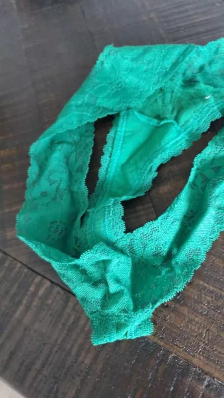 Anyone got access to their wife/gf panties. Or anyone fam. Pm is open by Theblackmamba2424