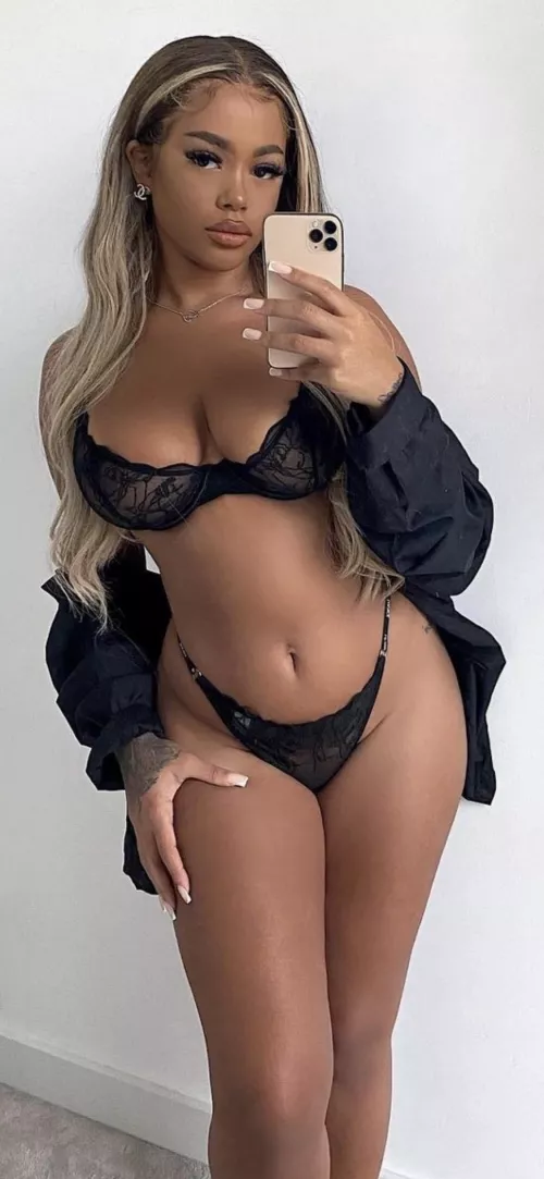 Anyone got her @? by Whatidk111