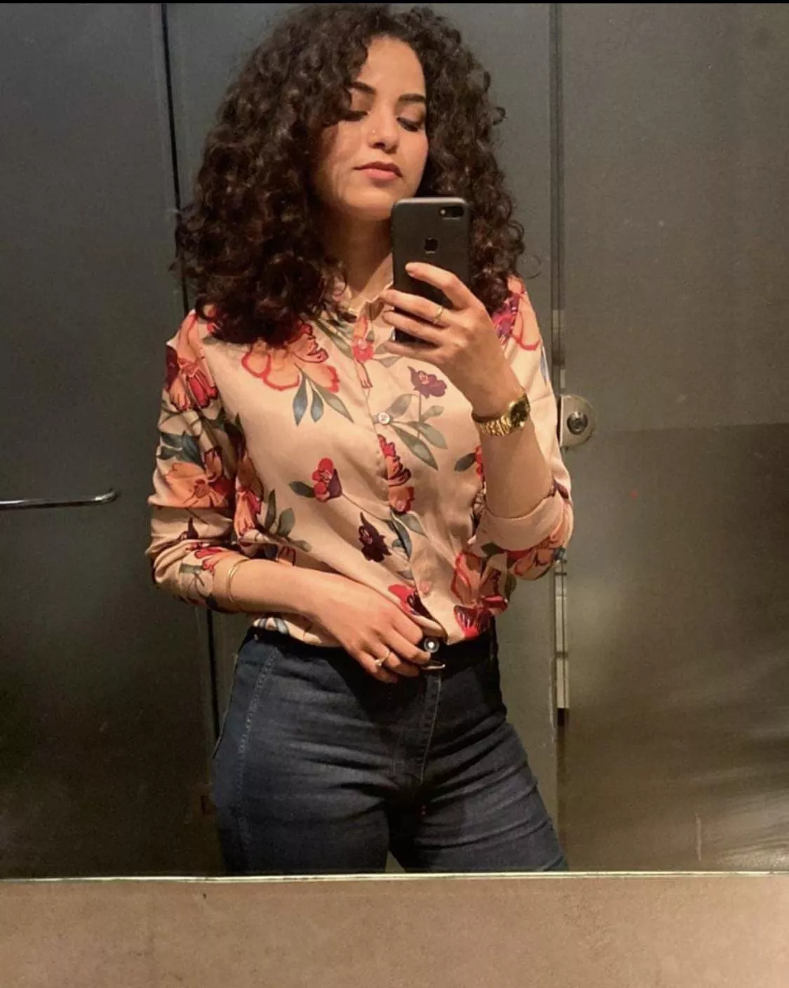 Anyone has this girl’s album? posted by tonystarkkkkk