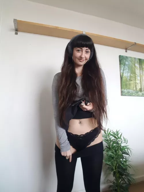 Anyone here like black panties? 🖤 [f] by Scarlet-is-here