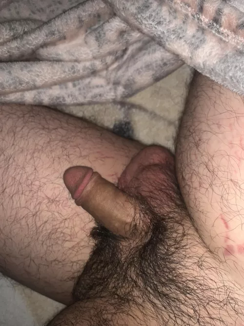 Anyone into uneven testicles? by Pale_circumcisedBoy