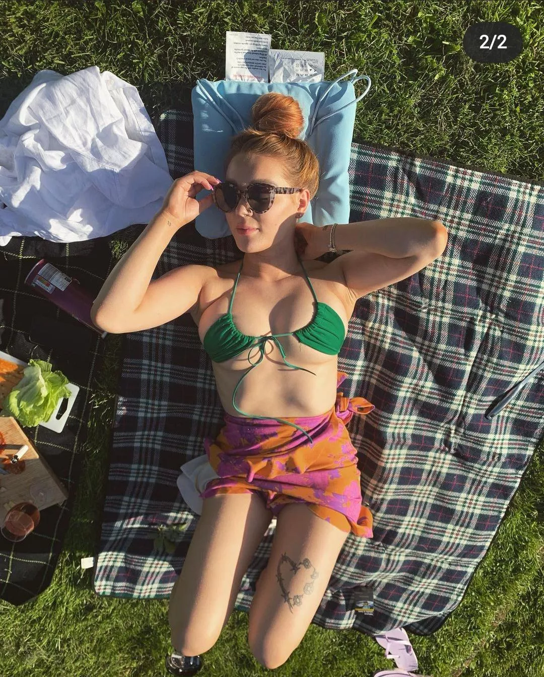 Anyone know her 🤤 posted by RaspberryAccording61