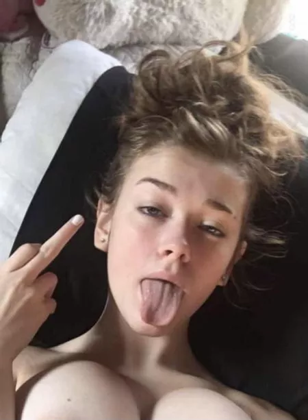 Anyone know who this is or got full? by Exotic-Tonight-6145