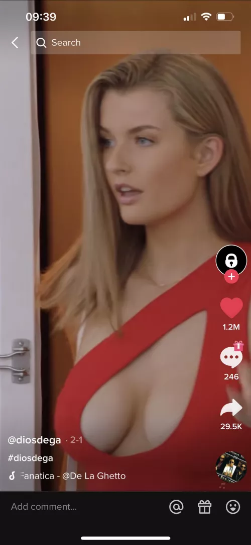 Anyone know who this is? by guyevans1