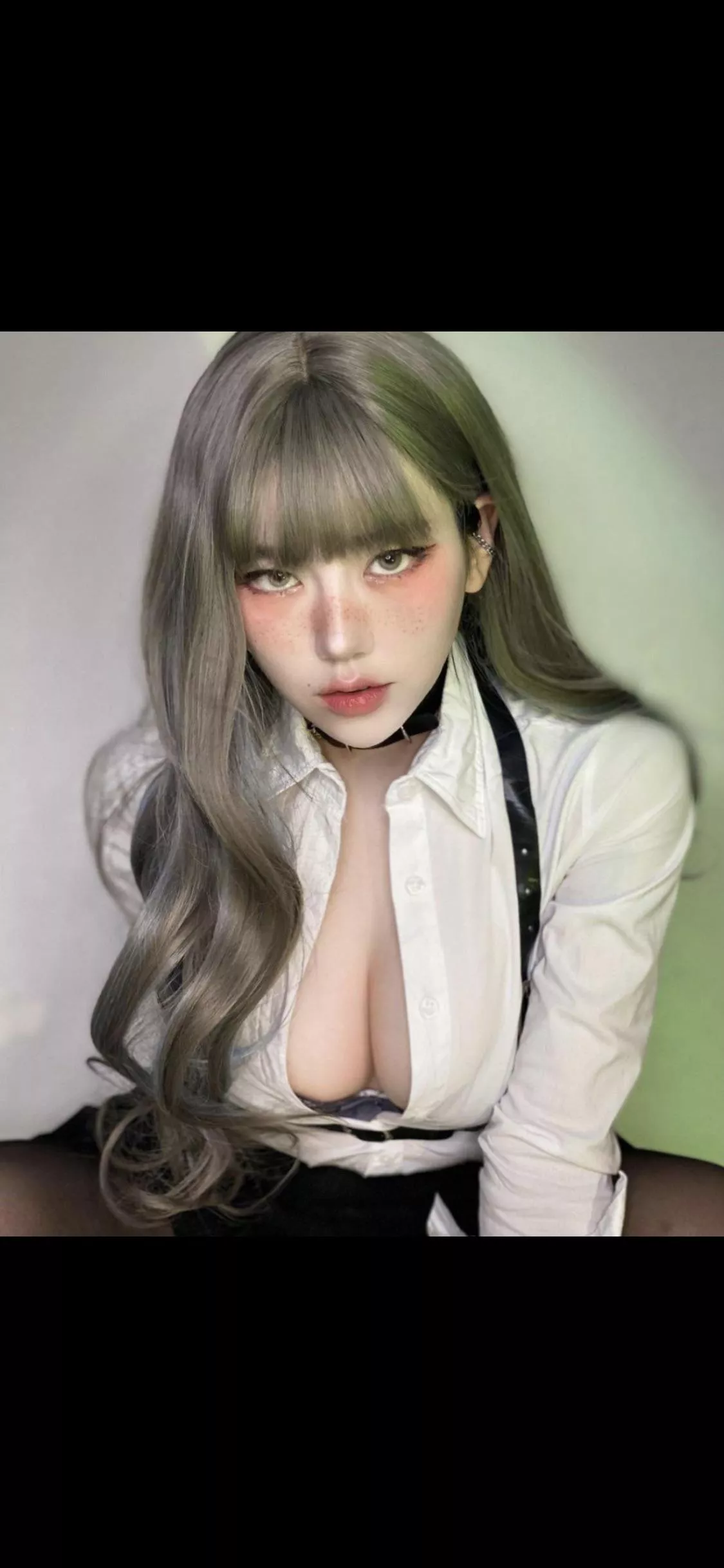 Anyone knows her? posted by Avafioregg