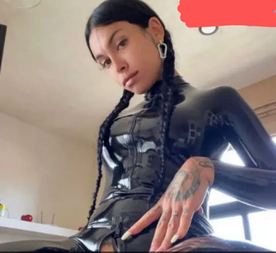 Anyone knows who she is? I've been tryna find her only fans. But that's sorta challenging when I have no idea what her name is. by Temporary-Gap-1572