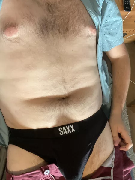 Anyone like beefy dudes? by Lookingaround04