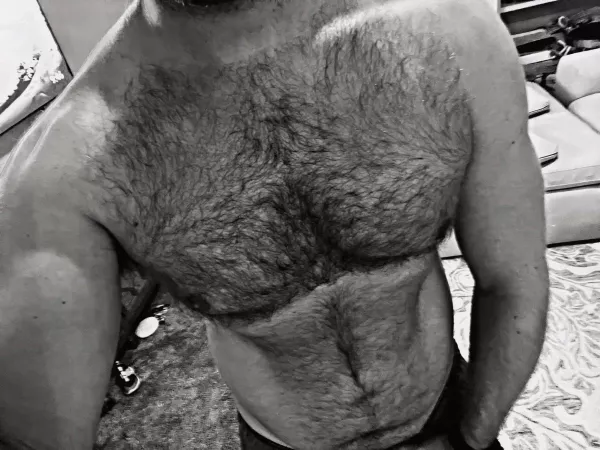 Anyone like black and white? by DadB0dNextDoor