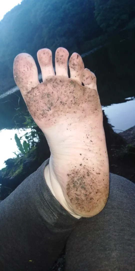 Anyone like dirty soles posted by feetnthongs