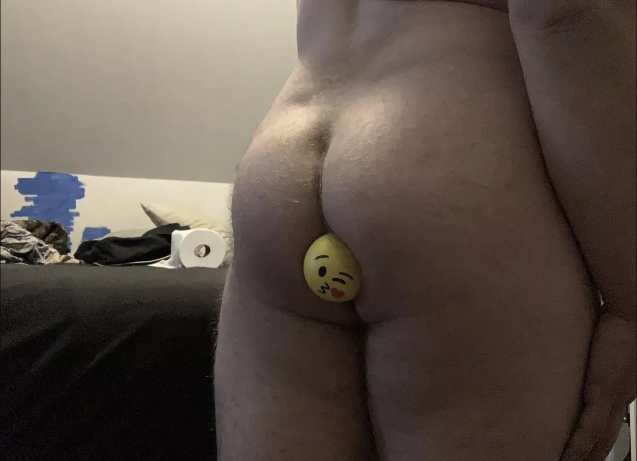 Anyone like masculine but very submissive bottoms who are willing to try anything? posted by HiIAmHenryOfSkalitz