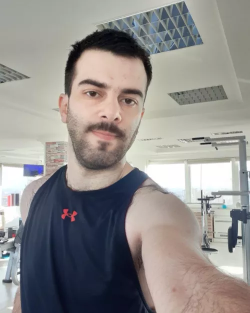 Anyone likes early morning workouts?😊 by slomilll