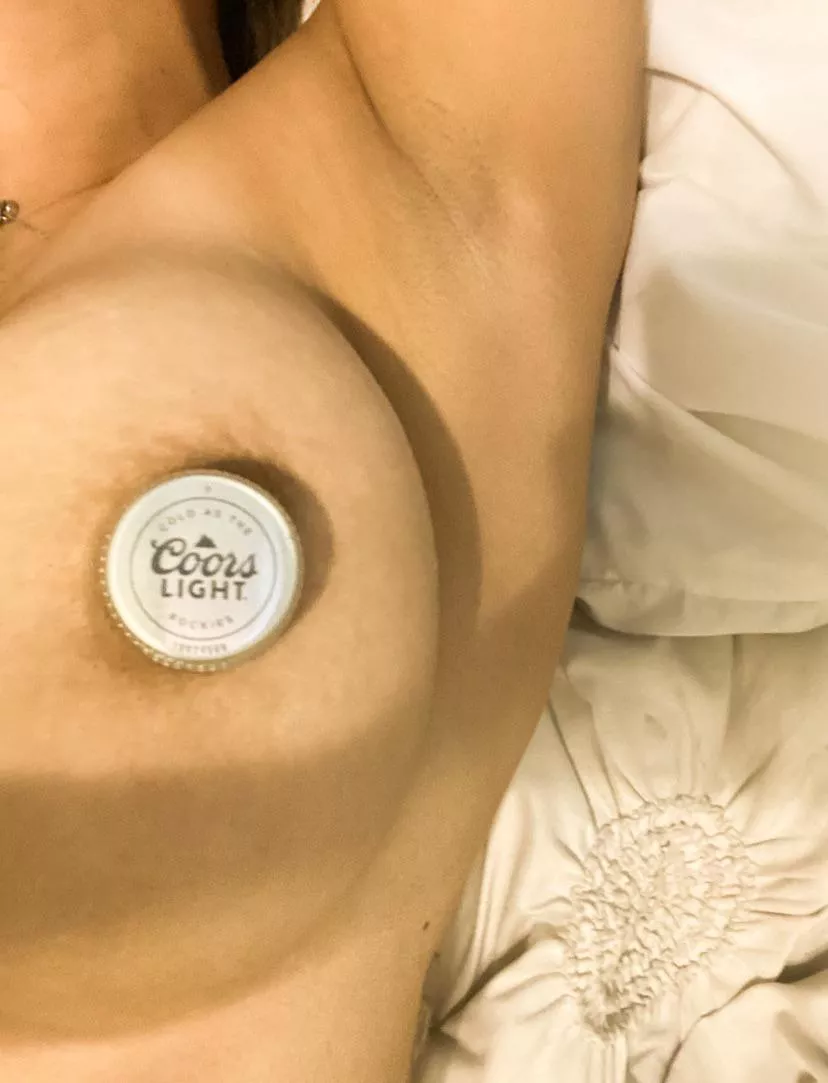 Anyone lose their cap? 💋 posted by Dcupweeb