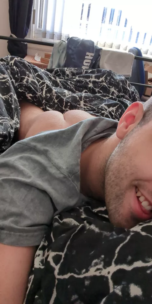 Anyone need a little spoon? 🥴 by VinnieJ_UK