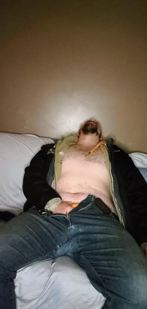 Anyone out there by the_chubbie_hubbie