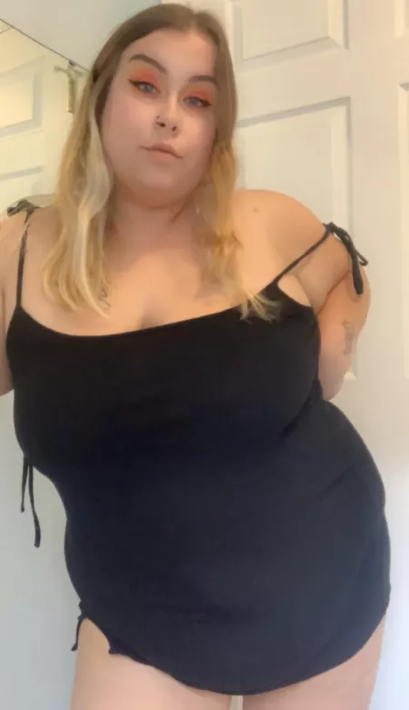 Anyone up and wanna play on this nice Saturday? by lillyloveyouu