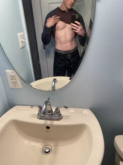 …anyone up early on thirst trap Thursday? by conradf1t