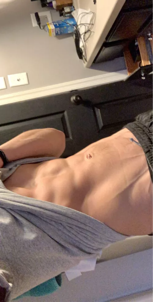 Anyone up for a ga(M)e of follow the vein? by criswfps