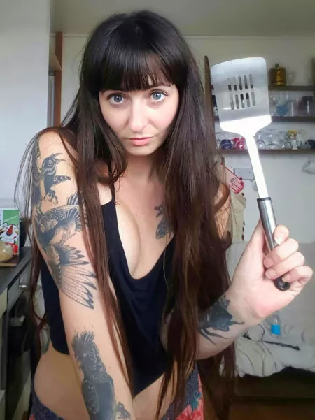 Anyone up for giving me a cooking lesson? by Scarlet-is-here