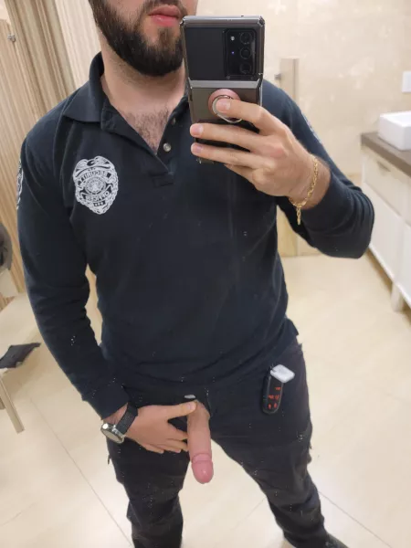 Anyone up for some guard duty? 😏😋 by White_Bear96