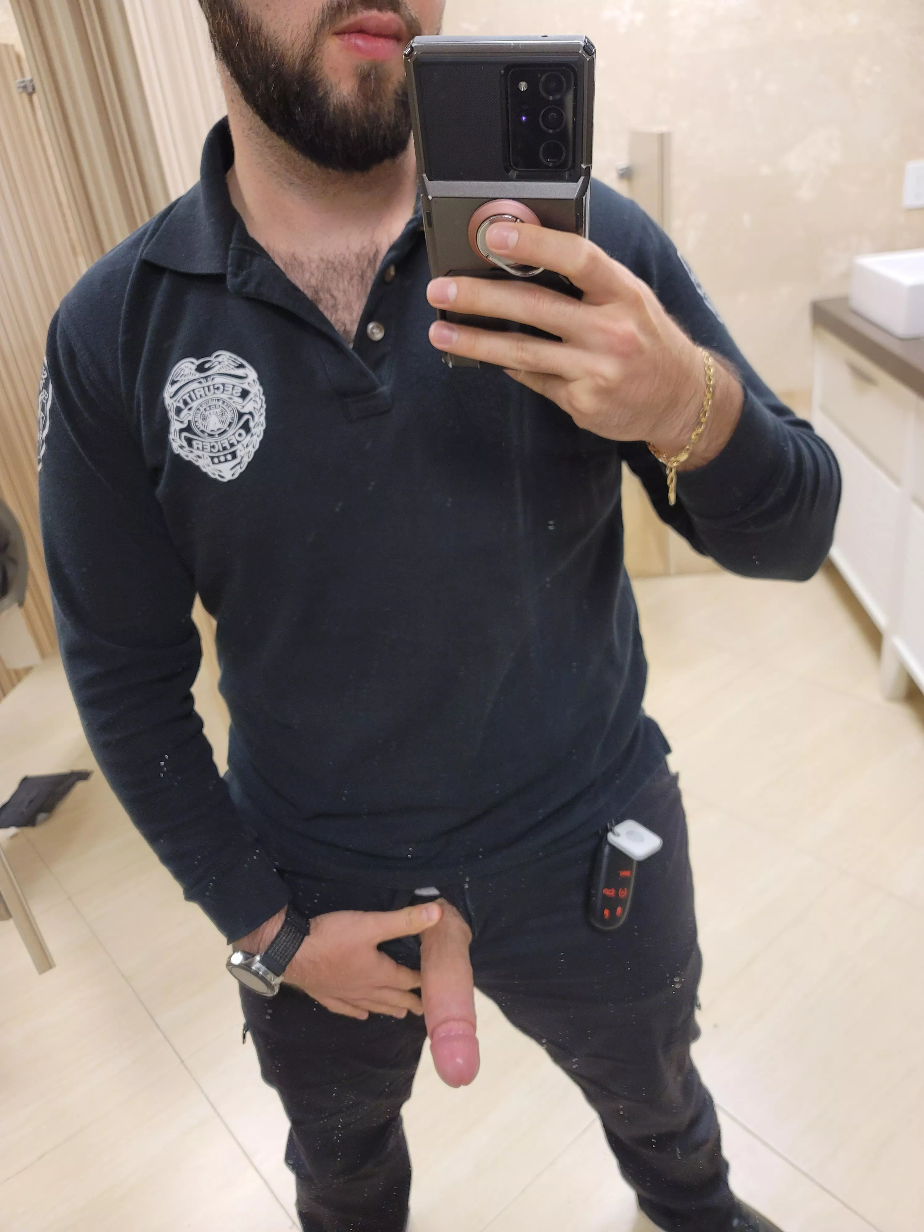 Anyone up for some guard duty? 😏😋 posted by White_Bear96